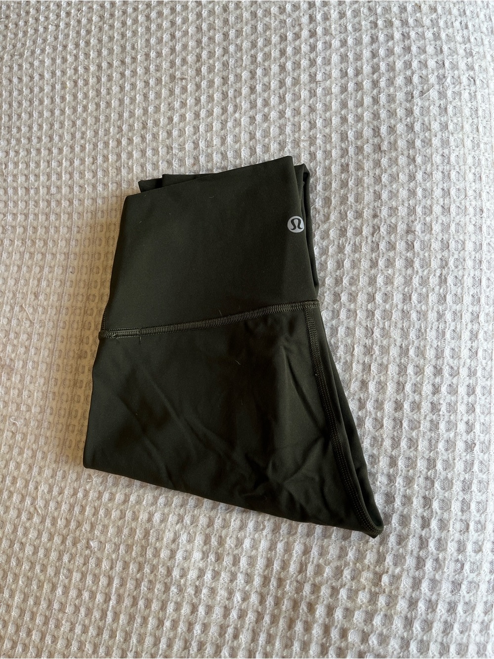 lululemon athletica Wunder Under High-Rise Tight 28” in Dark Olive Green